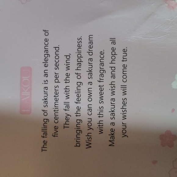 NIB Laikou Japan Sakura Skincare Set - Picture 4 of 9